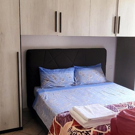 Casa Manzoni Apartment Novara Bagian luar foto