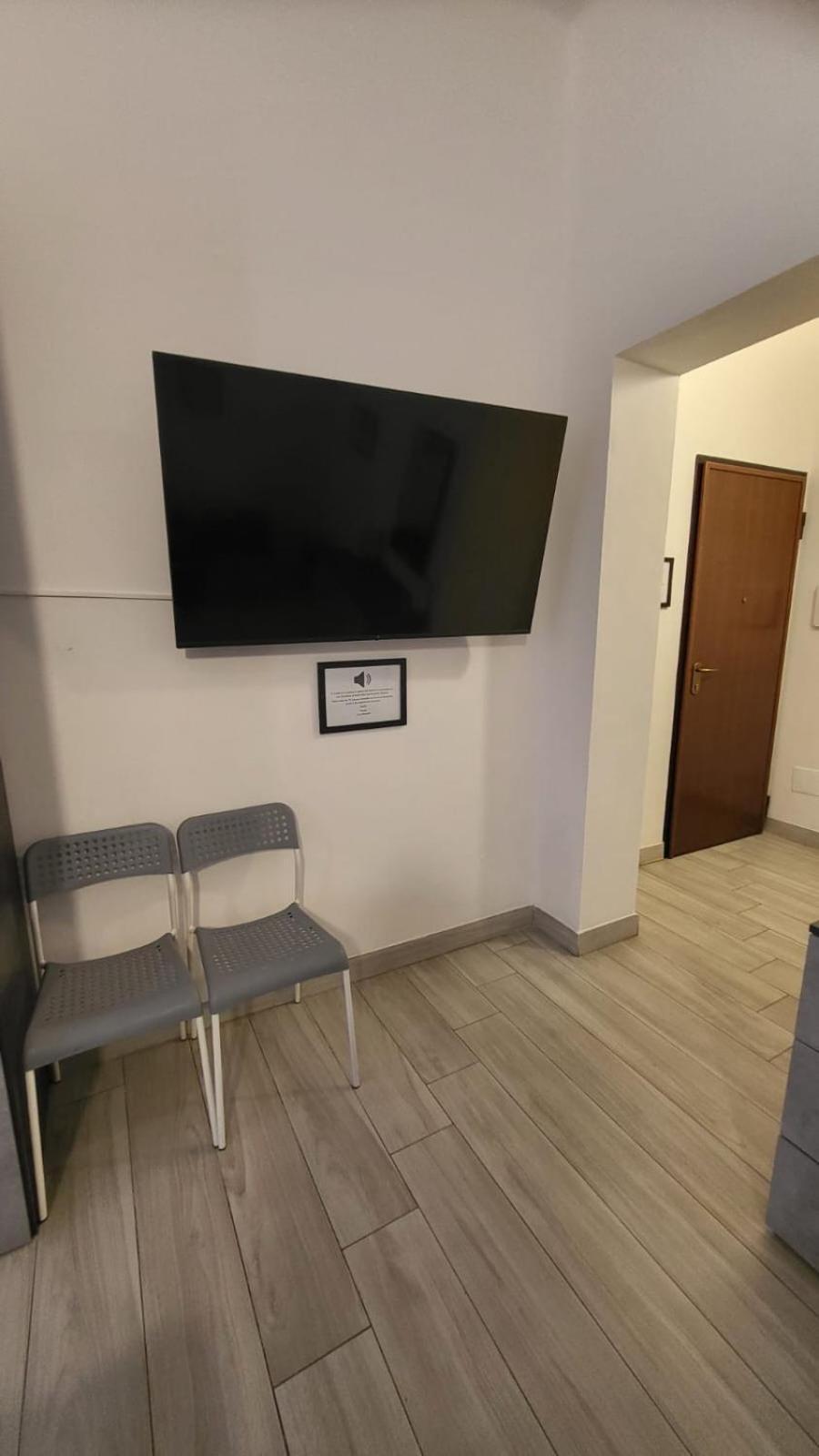Casa Manzoni Apartment Novara Bagian luar foto